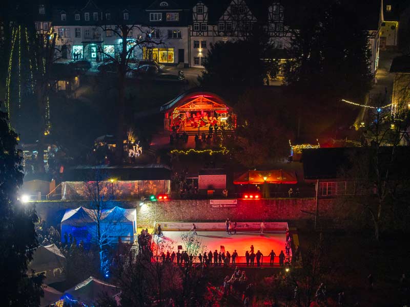 Das Weihnachtsdorf im Kurpark Braunfels